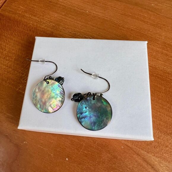 Vintage Abalone Shell Earrings, Abalone Jewelry, Dangle Shell Earring - Picture 3 of 10